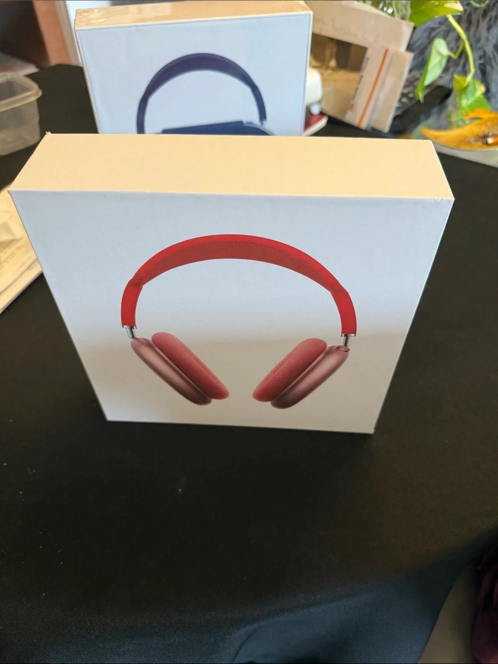 Apple Over-Ear Wireless Headphones - Red